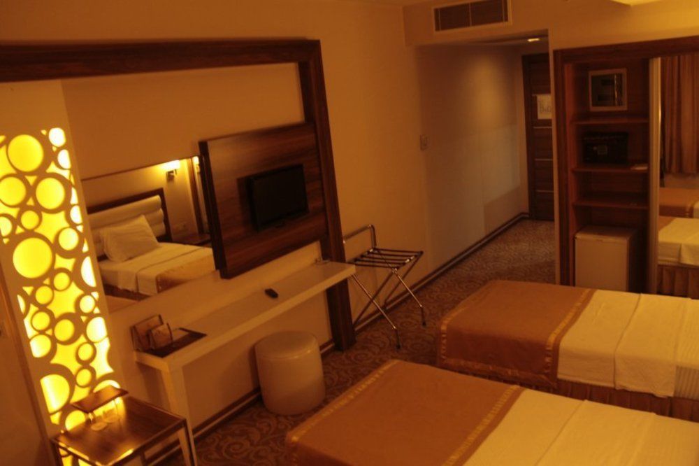 Ozpark Hotel Aksehir Exterior photo