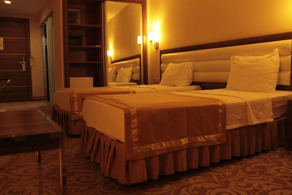 Ozpark Hotel Aksehir Exterior photo